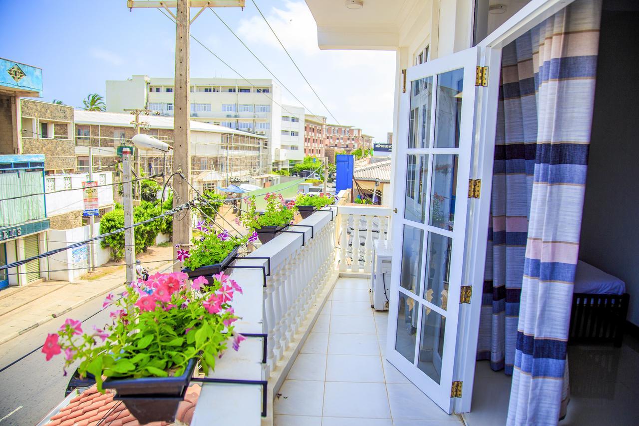 Ruki Sea Reach Hotel Kudapaduwa ภายนอก รูปภาพ